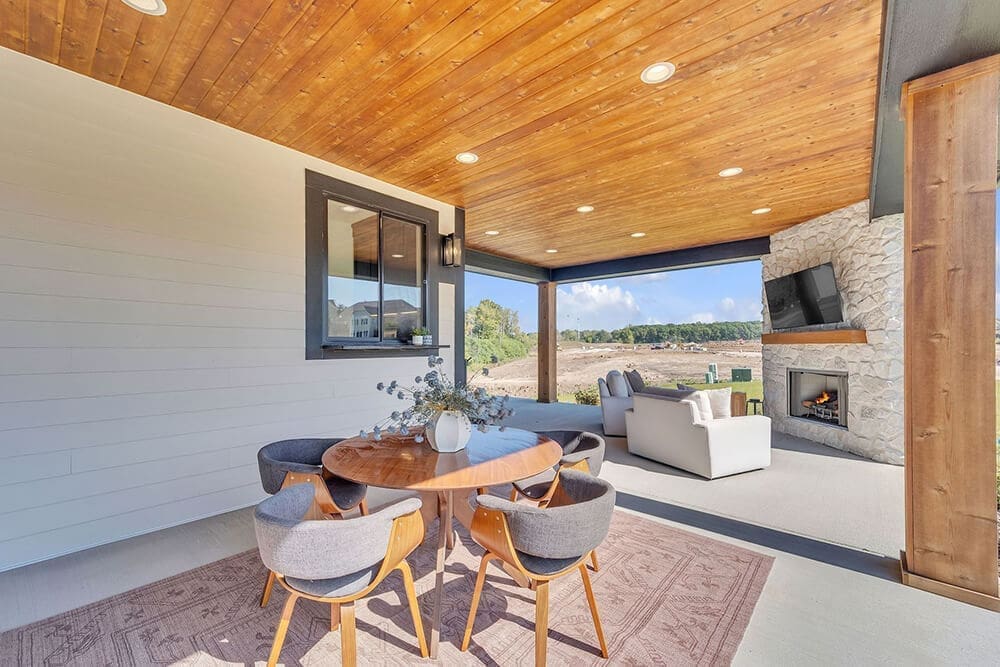 Canyon View Covered Porch