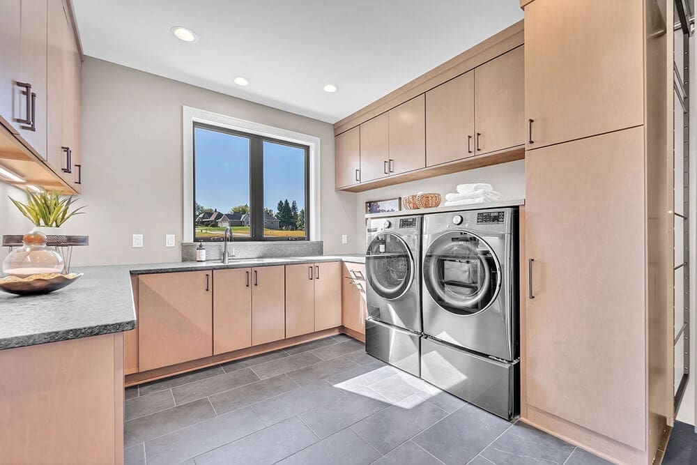 Canyon View Mudroom