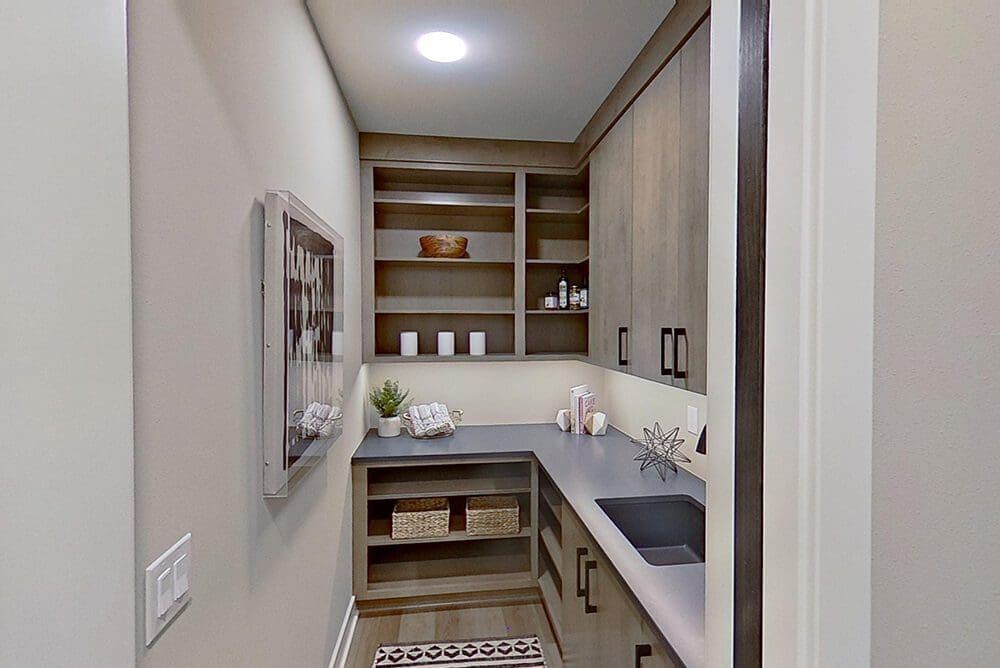The Crestwood - Pantry_2