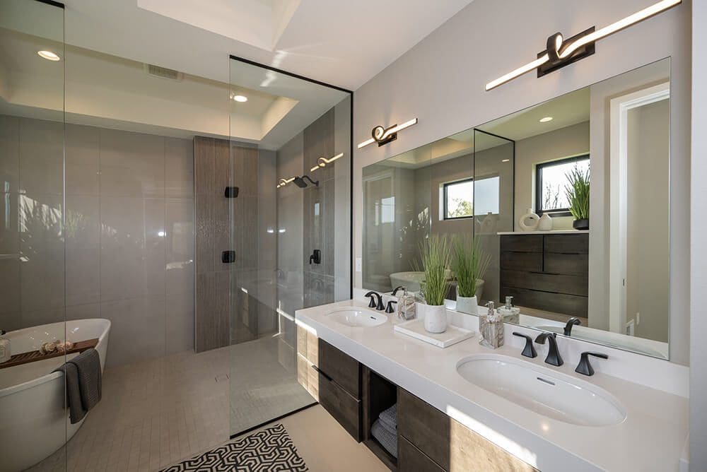 The Crestwood - Primary Bath